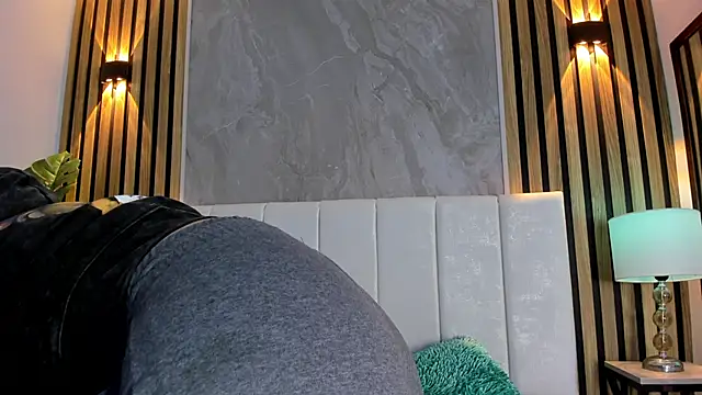 Snapshot of Samantha_Good chatting on December 17, 12:33 pm Samantha Good online show from December 17, 12:33 pm