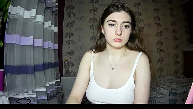 Snapshot of Sofiy_a chatting on February 3, 11:15 pm Sofiy a online show from February 3, 11:15 pm