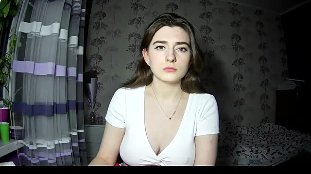 Snapshot of Sofiy_a chatting on February 23, 11:58 pm Sofiy a online show from February 23, 11:58 pm