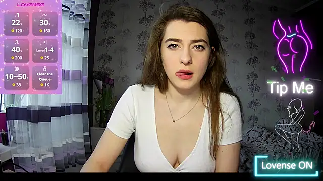 Snapshot of Sofiy_a chatting on March 12, 11:42 am Sofiy a online show from March 12, 11:42 am