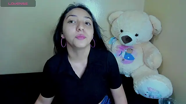 Snapshot of magestic_18 chatting on December 20, 10:05 am magestic 18 online show from December 20, 10:05 am