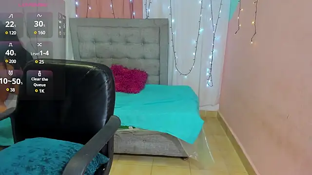 dani-lue online show from January 20, 11:56 am