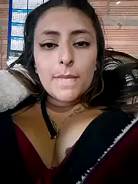 Snapshot of catalella14 chatting on January 17, 10:56 pm catalella14 online show from January 17, 10:56 pm