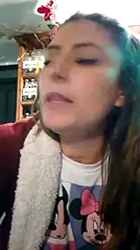 Snapshot of catalella14 chatting on February 1, 12:40 am catalella14 online show from February 1, 12:40 am