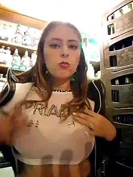 Snapshot of catalella14 chatting on February 5, 1:26 am catalella14 online show from February 5, 1:26 am
