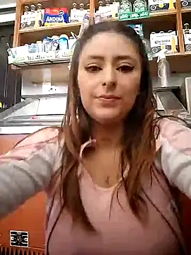 Snapshot of catalella14 chatting on February 5, 6:26 pm catalella14 online show from February 5, 6:26 pm