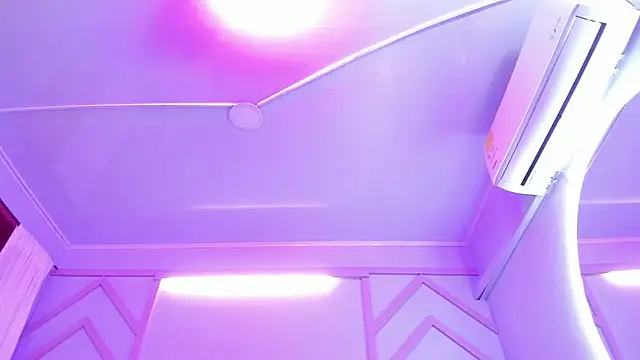 Snapshot of nathyy_garcia chatting on February 9, 1:46 pm nathyy garcia online show from February 9, 1:46 pm