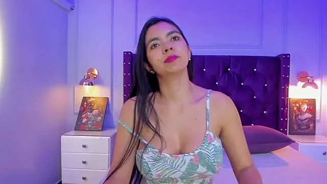 Snapshot of nathyy_garcia chatting on February 18, 3:53 am nathyy garcia online show from February 18, 3:53 am