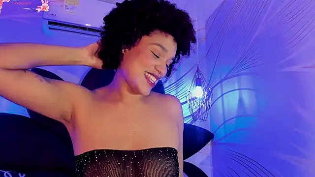 loladupont online show from January 30, 11:33 am