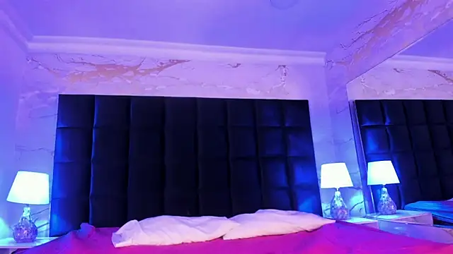 loladupont online show from February 13, 3:13 am