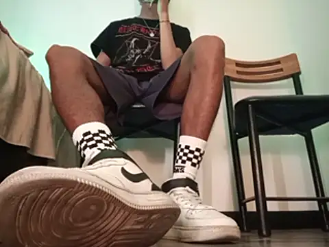 codysmith online show from May 13, 9:33 pm