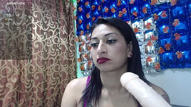 thaly funn online show from January 18, 2:25 am