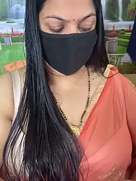 FlatVincy4 online show from November 2, 4:37 am