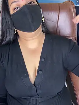 FlatVincy4 online show from November 28, 4:15 am