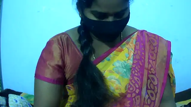 Snapshot of telugu_indhu_0001 chatting on October 2, 10:11 am telugu indhu 0001 online show from October 2, 10:11 am