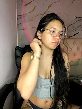 Snapshot of Rosita_forever_ chatting on October 3, 5:48 am Rosita forever online show from October 3, 5:48 am