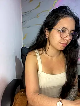 Snapshot of Rosita_forever_ chatting on October 18, 8:31 pm Rosita forever online show from October 18, 8:31 pm