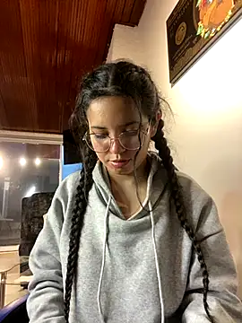 Snapshot of Rosita_forever_ chatting on November 8, 2:39 pm Rosita forever online show from November 8, 2:39 pm