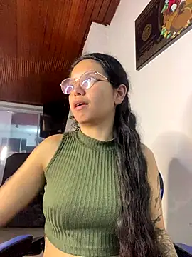 Snapshot of Rosita_forever_ chatting on December 17, 3:12 am Rosita forever online show from December 17, 3:12 am