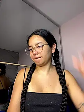 Snapshot of Rosita_forever_ chatting on January 13, 3:17 pm Rosita forever online show from January 13, 3:17 pm