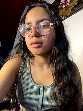 Snapshot of Rosita_forever_ chatting on January 18, 3:43 am Rosita forever online show from January 18, 3:43 am