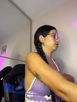 Rosita forever  online show from March 25, 8:04 pm