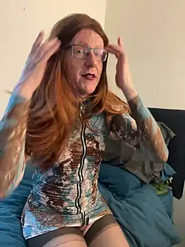 Valerie-4-U online show from January 26, 1:04 pm