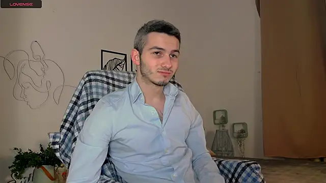 Snapshot of Devin_Jay chatting on February 1, 8:05 pm Devin Jay online show from February 1, 8:05 pm