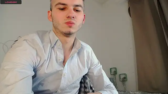 Snapshot of Devin_Jay chatting on February 11, 7:59 pm Devin Jay online show from February 11, 7:59 pm