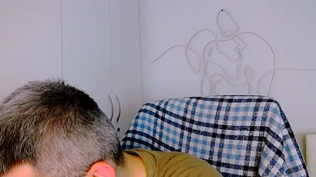 Snapshot of Devin_Jay chatting on February 18, 5:09 am Devin Jay online show from February 18, 5:09 am