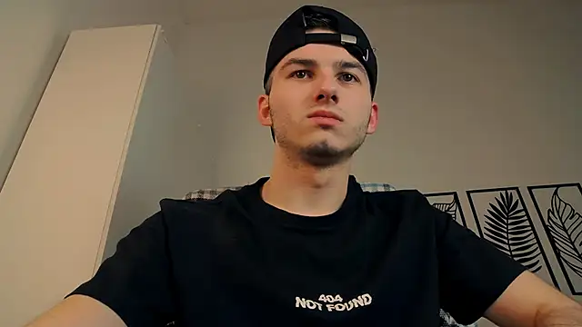 Snapshot of Devin_Jay chatting on February 19, 9:03 pm Devin Jay online show from February 19, 9:03 pm