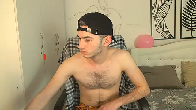 Snapshot of Devin_Jay chatting on February 20, 12:08 am Devin Jay online show from February 20, 12:08 am