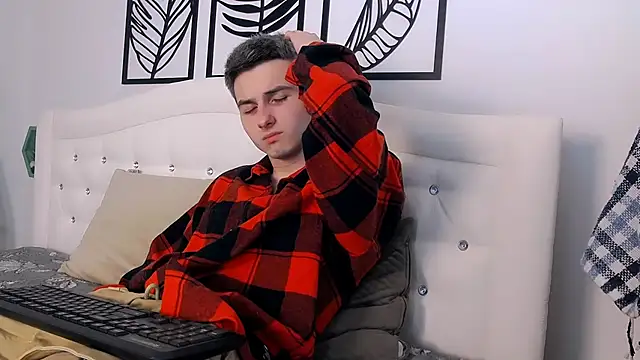 Snapshot of Devin_Jay chatting on March 17, 4:54 pm Devin Jay online show from March 17, 4:54 pm