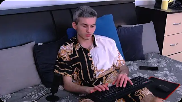 Snapshot of Devin_Jay chatting on January 8, 10:23 pm Devin Jay online show from January 8, 10:23 pm