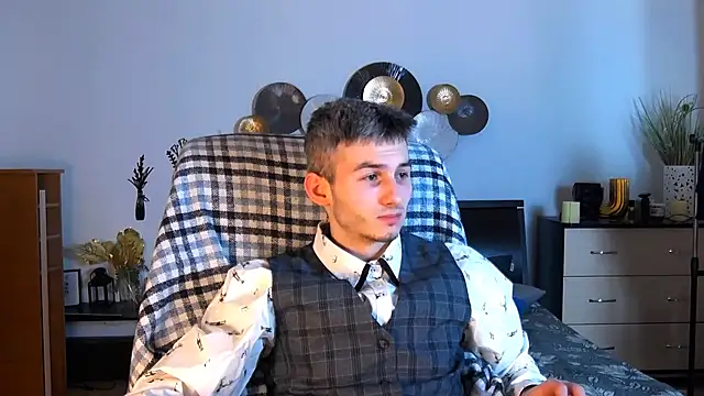 Snapshot of Devin_Jay chatting on February 6, 2:42 pm Devin Jay online show from February 6, 2:42 pm