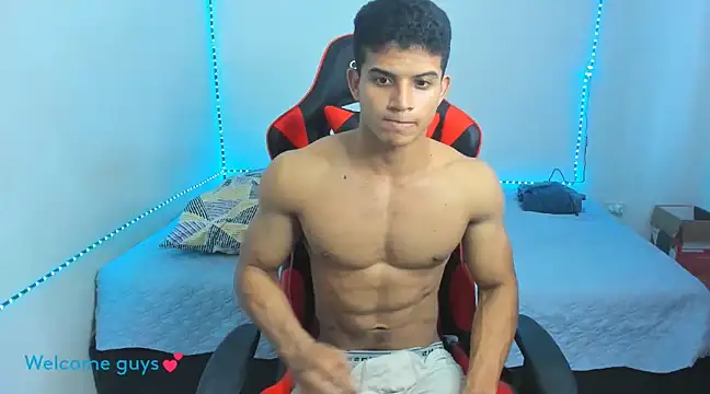 oliver thompsson7 online show from January 11, 10:29 pm