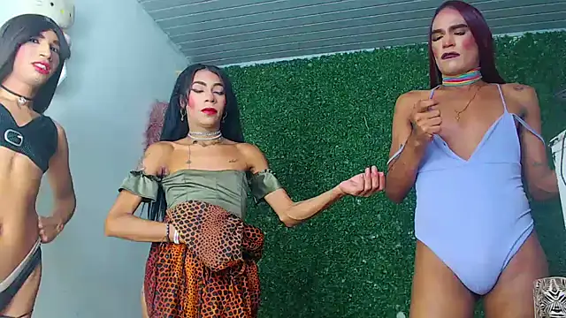 Snapshot of newgroupxxx chatting on October 15, 8:20 pm newgroupxxx online show from October 15, 8:20 pm