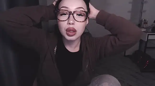 Snapshot of MoranaMissGod chatting on January 6, 1:08 pm MoranaMissGod online show from January 6, 1:08 pm