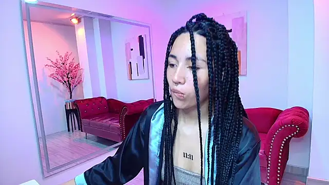 Leia queens online show from January 10, 2:23 pm
