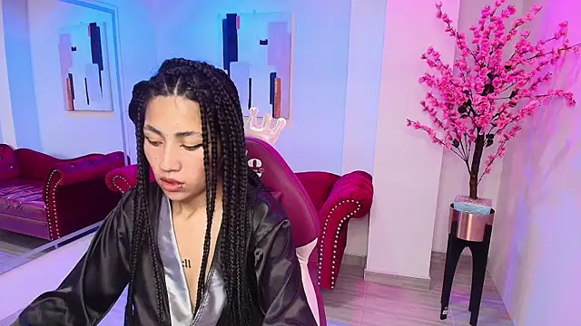 Leia queens online show from January 17, 5:19 pm