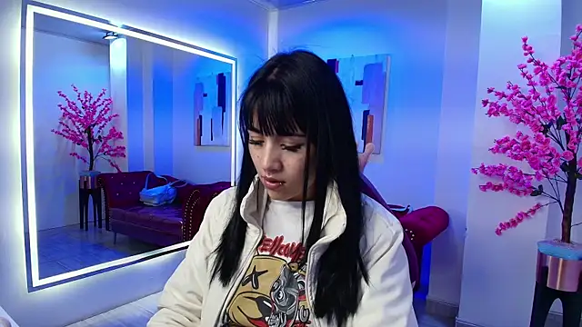 Leia queens online show from October 17, 11:13 am