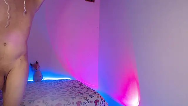 seven7xis online show from February 26, 5:09 am