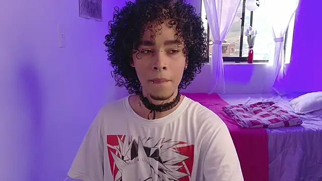 seven7xis online show from September 12, 9:48 pm