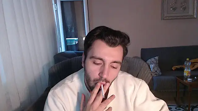 handsomeee04 online show from October 20, 3:23 pm