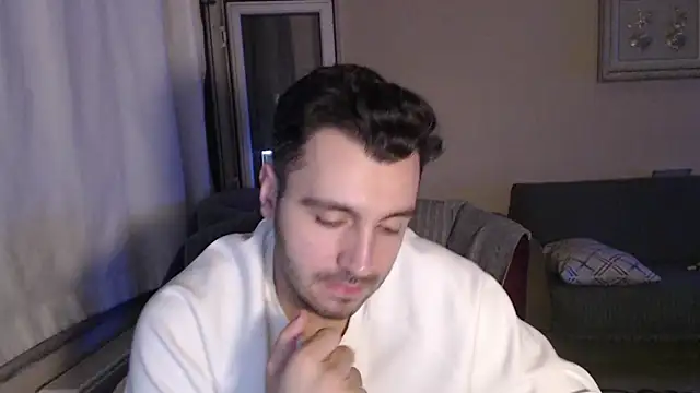 handsomeee04 online show from November 7, 8:09 pm