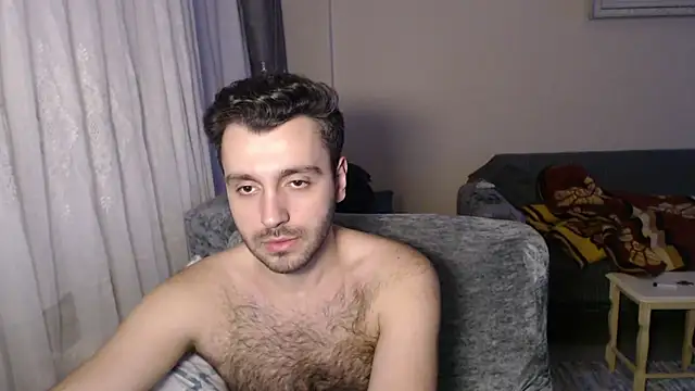 handsomeee04 online show from March 5, 9:44 pm