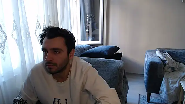 handsomeee04 online show from April 25, 3:53 pm
