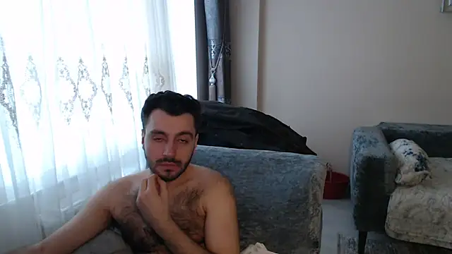 handsomeee04 online show from May 3, 5:02 am