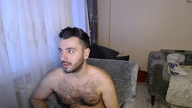 handsomeee04 online show from May 3, 5:08 pm