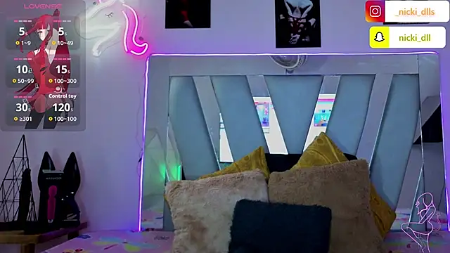 Snapshot of supradoll chatting on October 1, 6:36 pm supradoll online show from October 1, 6:36 pm